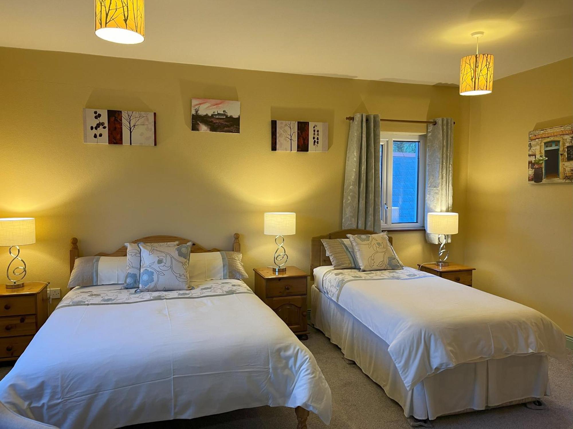 Pk Lodge Bed And Breakfast Skibbereen Eksteriør bilde