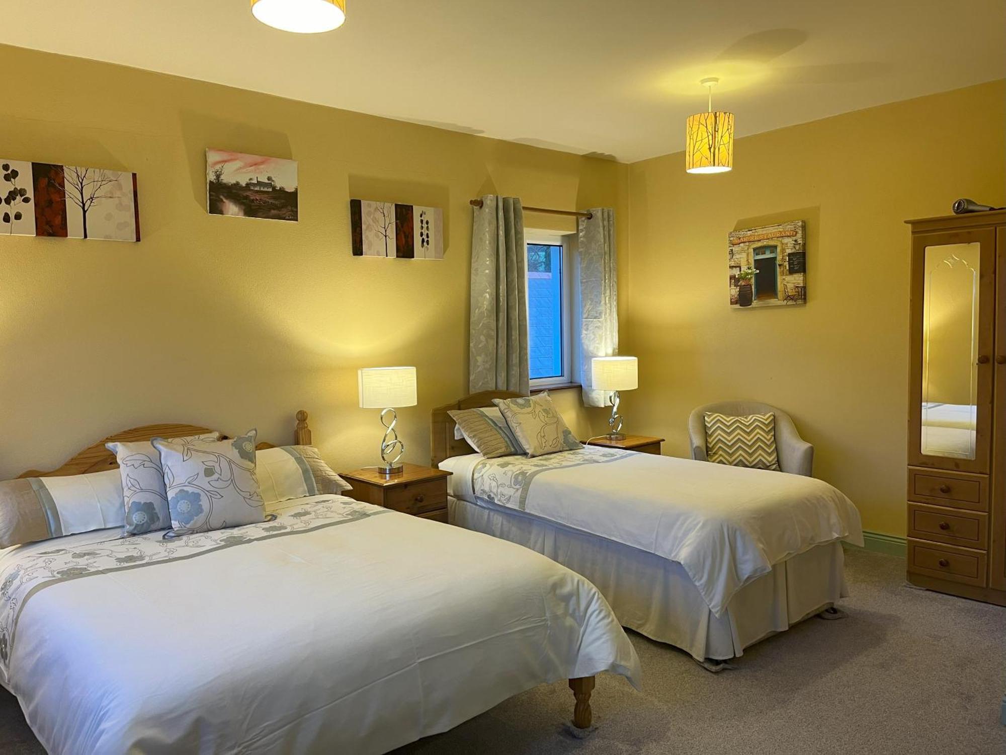 Pk Lodge Bed And Breakfast Skibbereen Eksteriør bilde