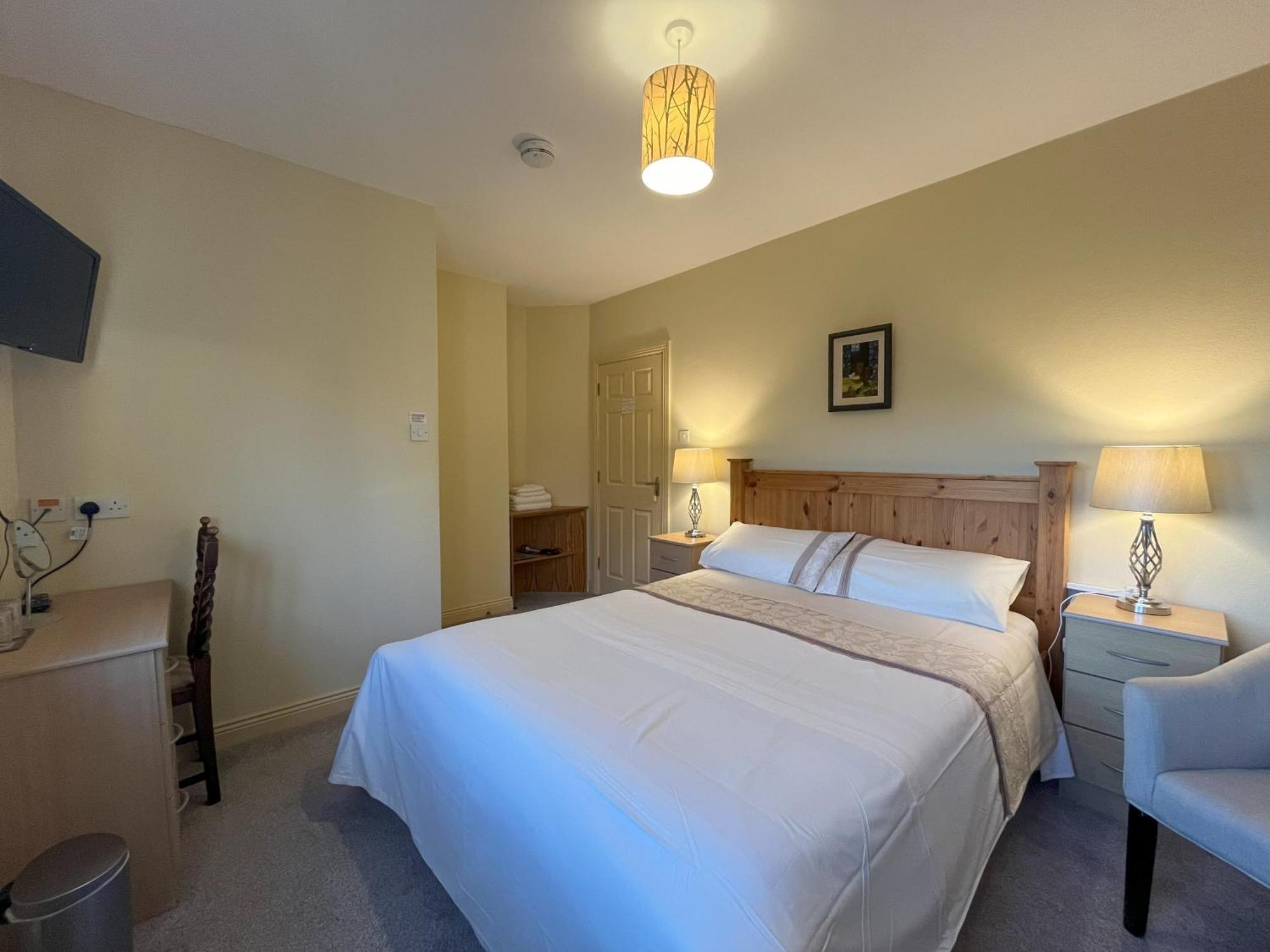 Pk Lodge Bed And Breakfast Skibbereen Eksteriør bilde