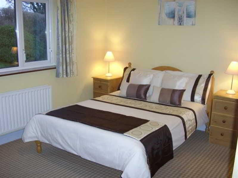 Pk Lodge Bed And Breakfast Skibbereen Eksteriør bilde